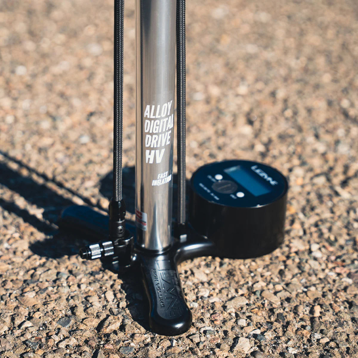 Bomba de Pé LEZYNE ALLOY FLOOR DRIVE HV DIGITAL 3.5 Preta