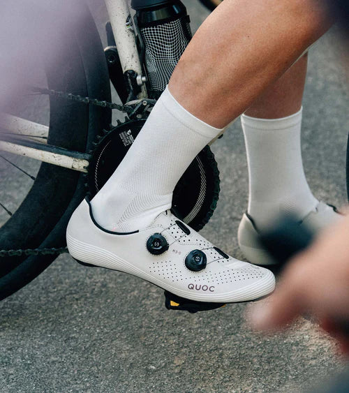 QUOC M3 SPORT Bege Giz Sapatos de estrada