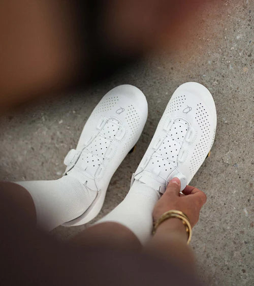 QUOC MOTION Sapatos de estrada Branco
