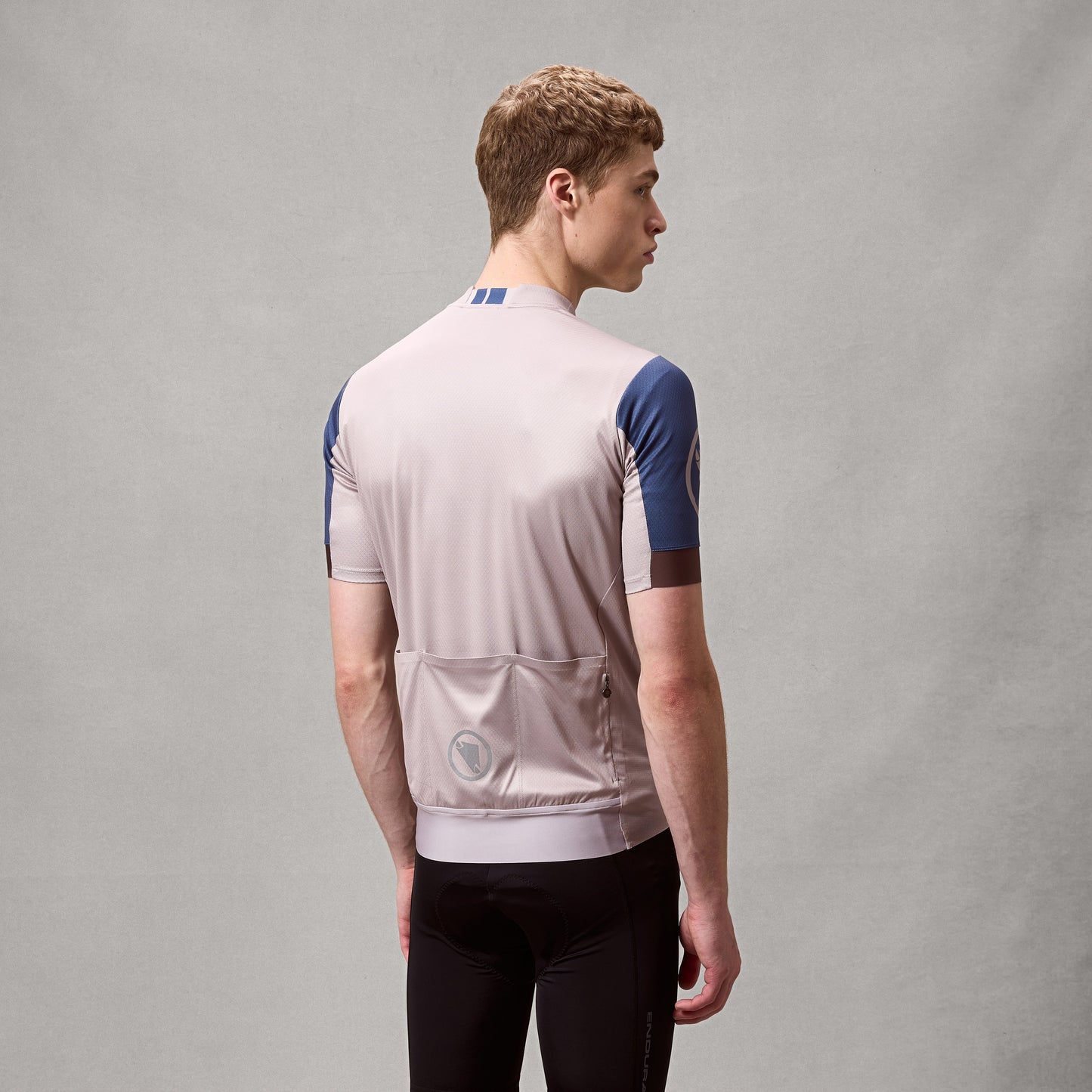 Camisola ENDURA FS260 de manga curta em titânio