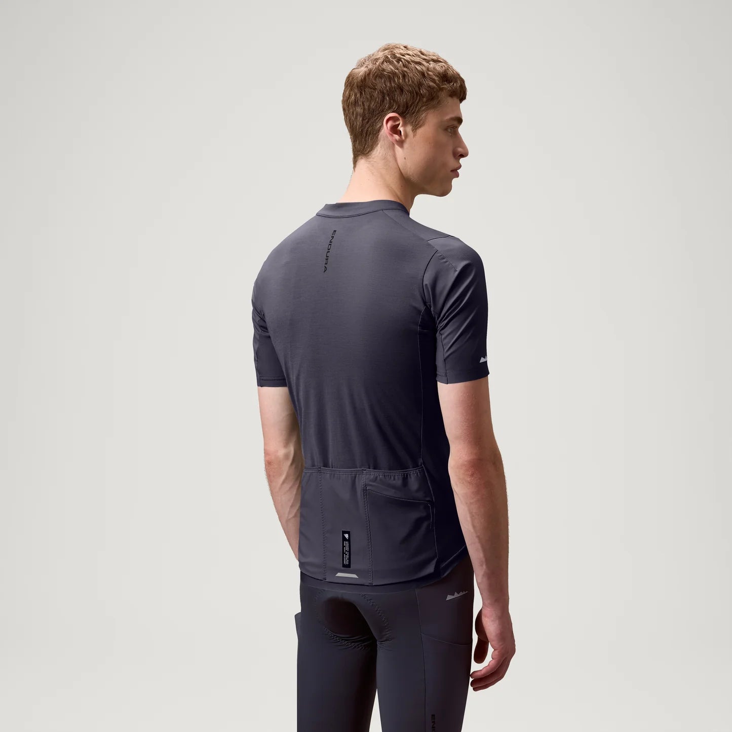 ENDURA ALLTRACK RIDE Camisola de manga curta em carbono com sementes antigas