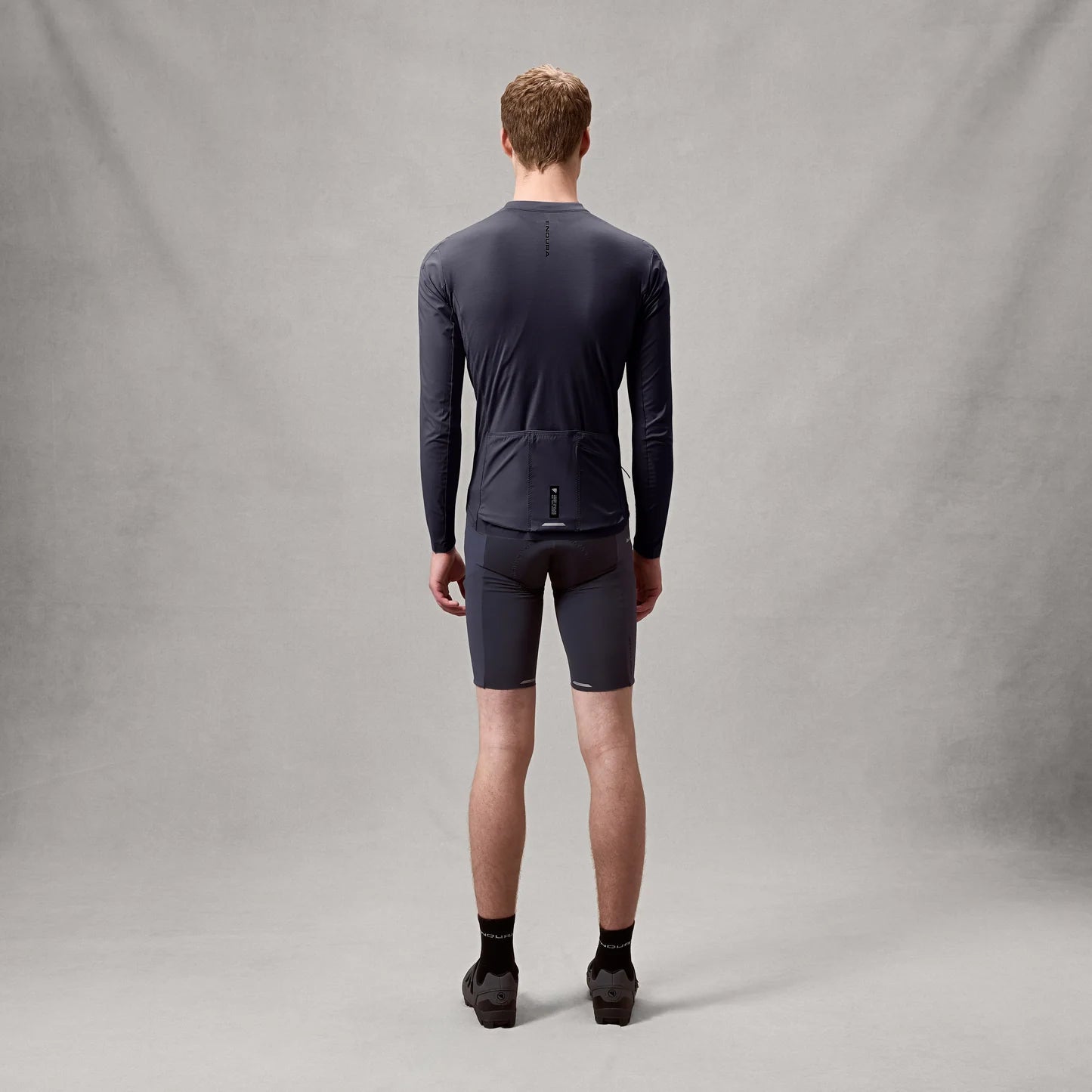 Maillot ENDURA ALLTRACK RIDE Mangas Longas Carbon Cinzento