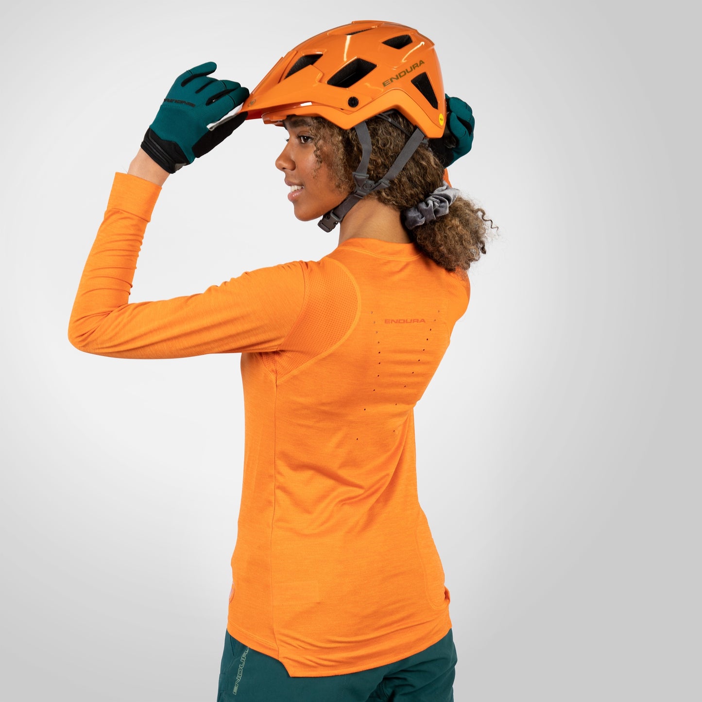 Camisola de manga comprida ENDURA SINGLETRACK II para mulher, cor de laranja