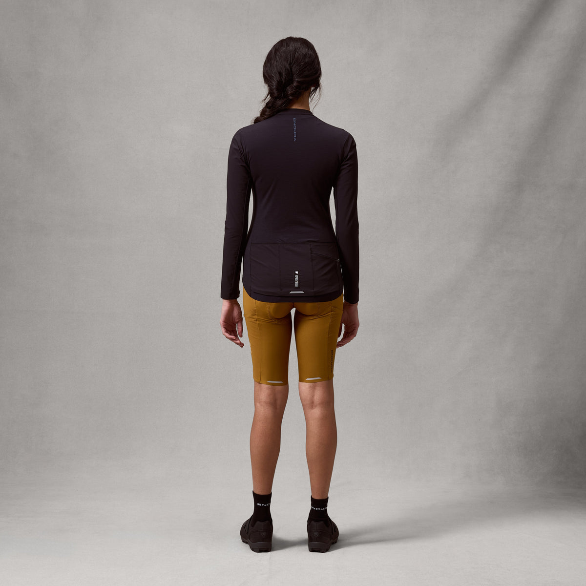 Camisola ENDURA ALLTRACK RIDE Mangas Compridas Mulher Preto