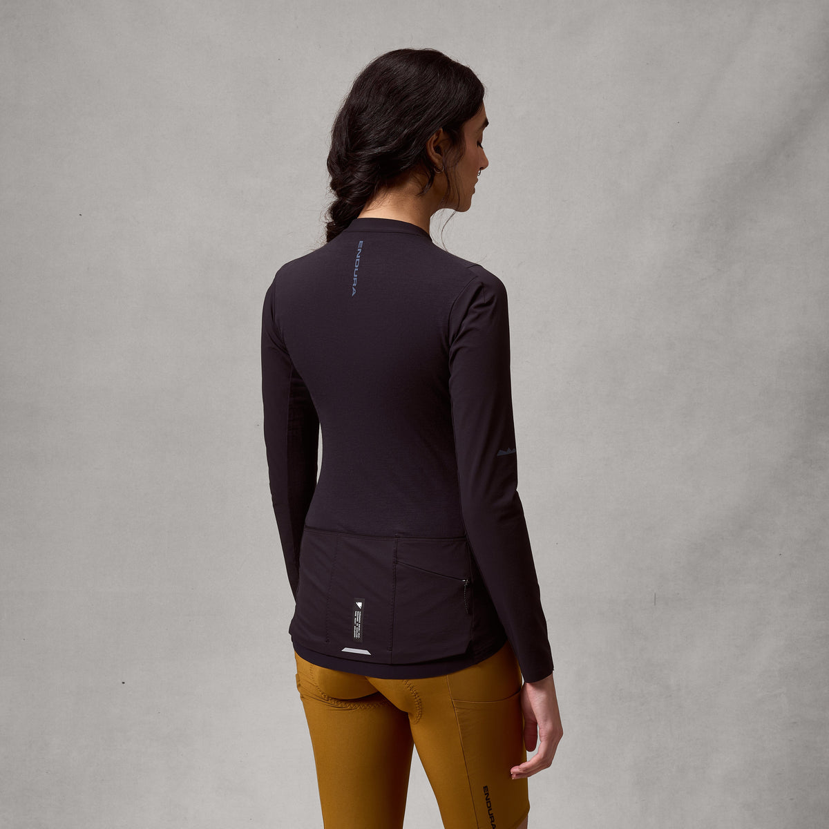 Camisola ENDURA ALLTRACK RIDE Mangas Compridas Mulher Preto