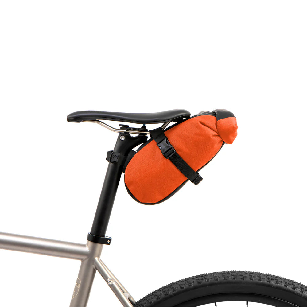 Mala de selim RESTRAP SADDLE PACK 2,5 L Laranja