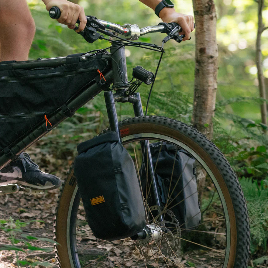 Saco de garfos RESTRAP SWITCH PANNIER 5 L Preto