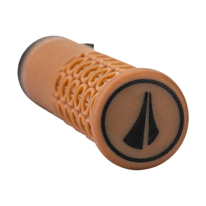 Grips SDG THRICE 136 mm Castanho Gum