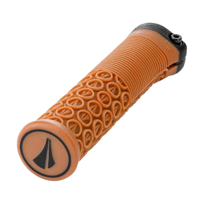 Grips SDG THRICE 136 mm Castanho Gum