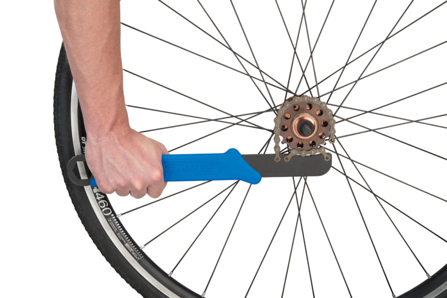 Park Tool SR-18.2 a desmontar um carreto de velocidade única