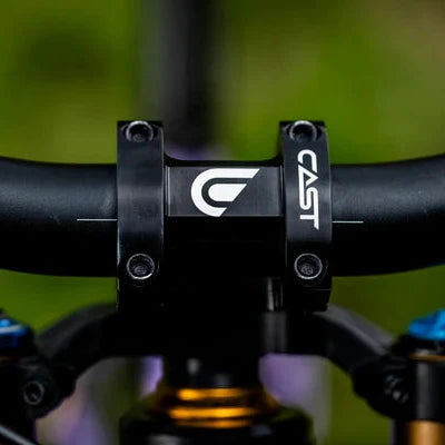 Avanço CAST DFX DIRECT MOUNT Preto