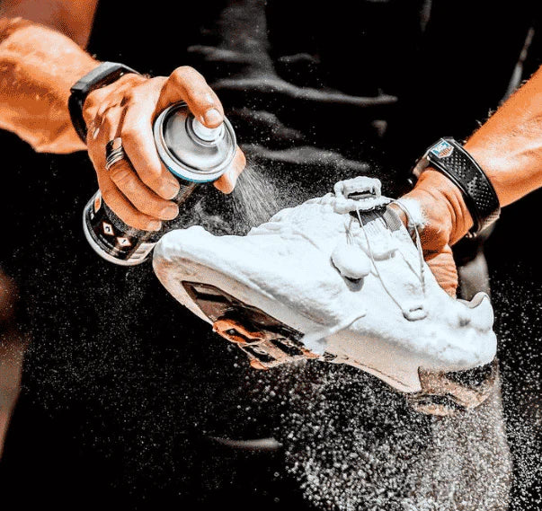 DYNAMIC DIRT DESTROY SPRAY Produto de limpeza para bicicletas (400ml)