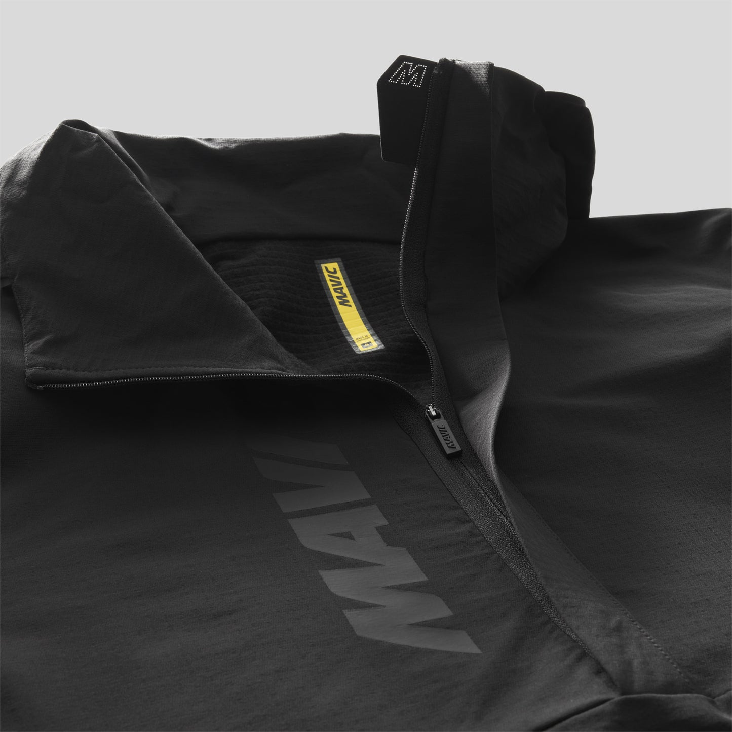 Casaco MAVIC DEEMAX THERMO WIND HOODIE Preto