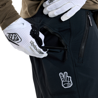 Short TROY LEE DESIGNS SKYLINE TRAIL com Liner Mono Preto