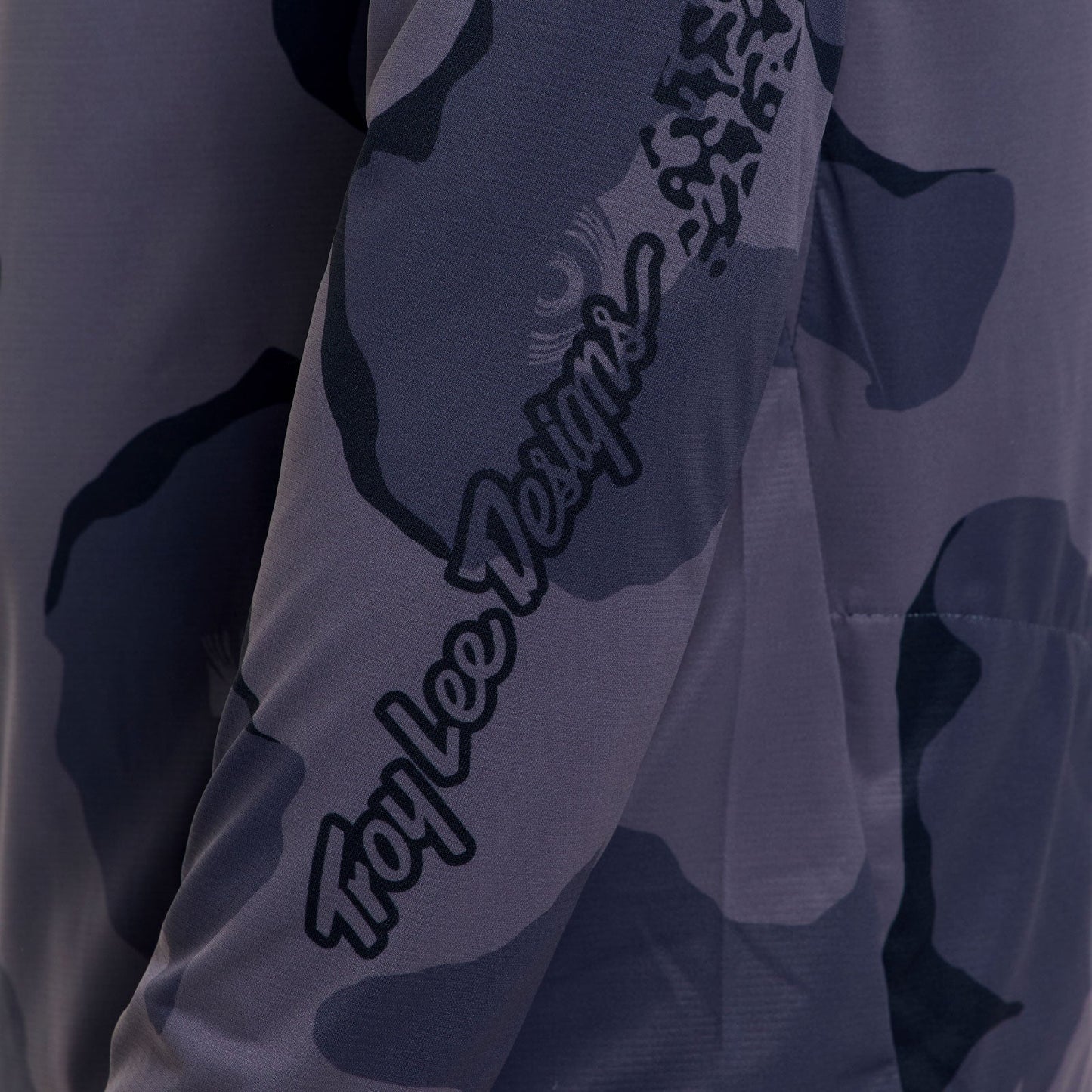 TROY LEE DESIGNS SKYLINE PRO FLOW CAMO Camisola de manga comprida Carbono