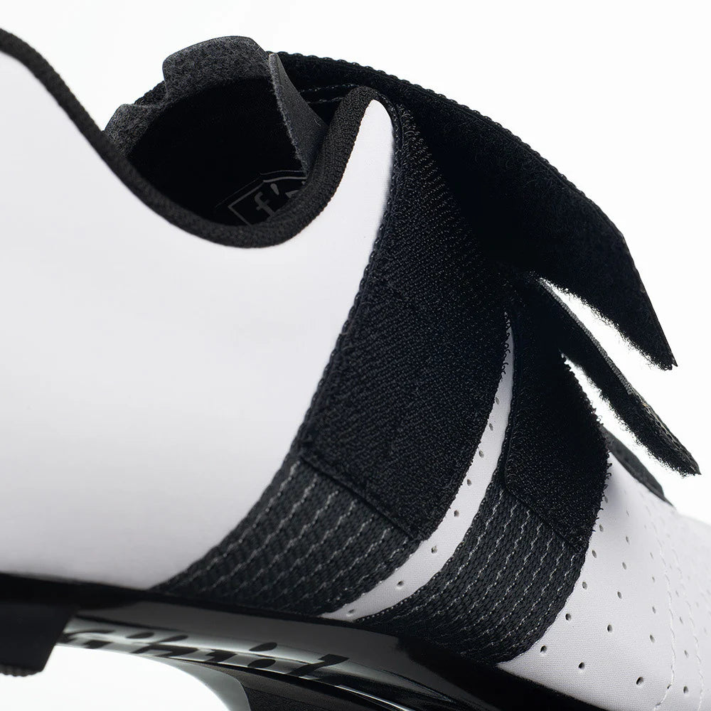 Sapatilhas de estrada FIZIK R5 TEMPO POWERSTRAP Brancas