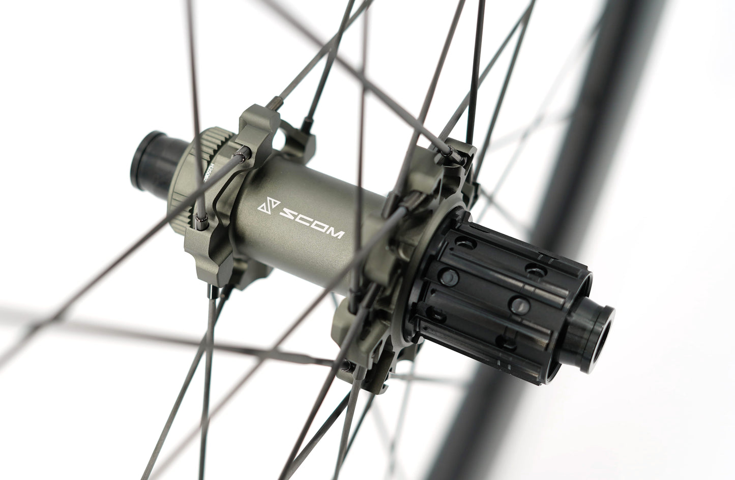 Pares de rodas SCOM ULTRA 62 Tubeless Ready (Center Lock)