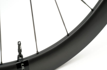 Par de Rodas SCOM ULTRA 62 Tubeless Ready (Center Lock)
