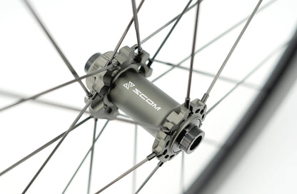 Par de Rodas SCOM ULTRA 62 Tubeless Ready (Center Lock)