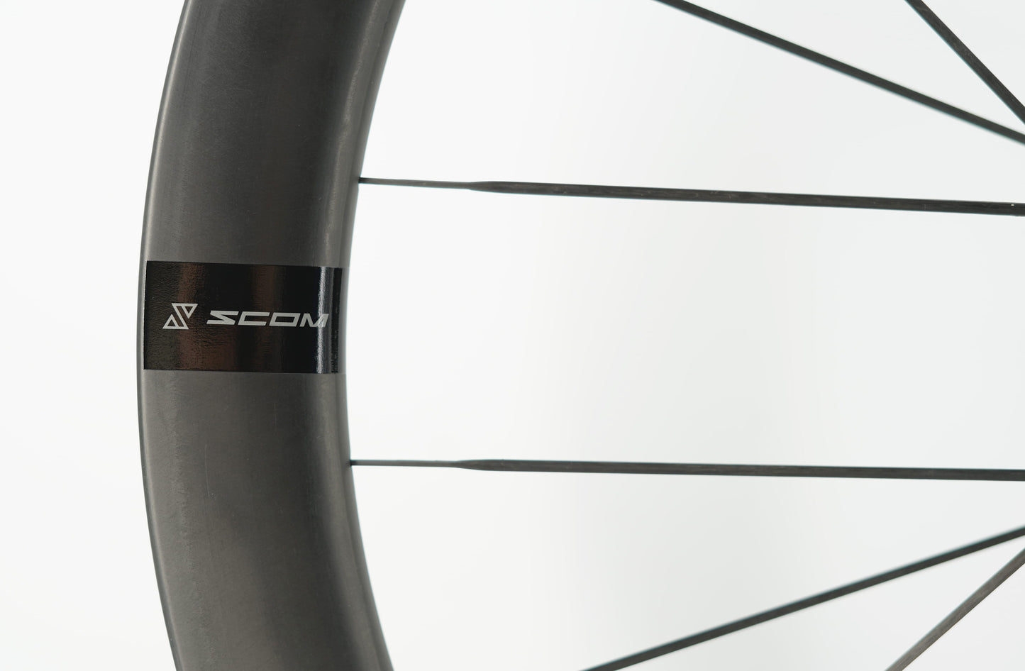 Par de rodas SCOM ULTRA 62+ Tubeless Ready (bloqueio central)