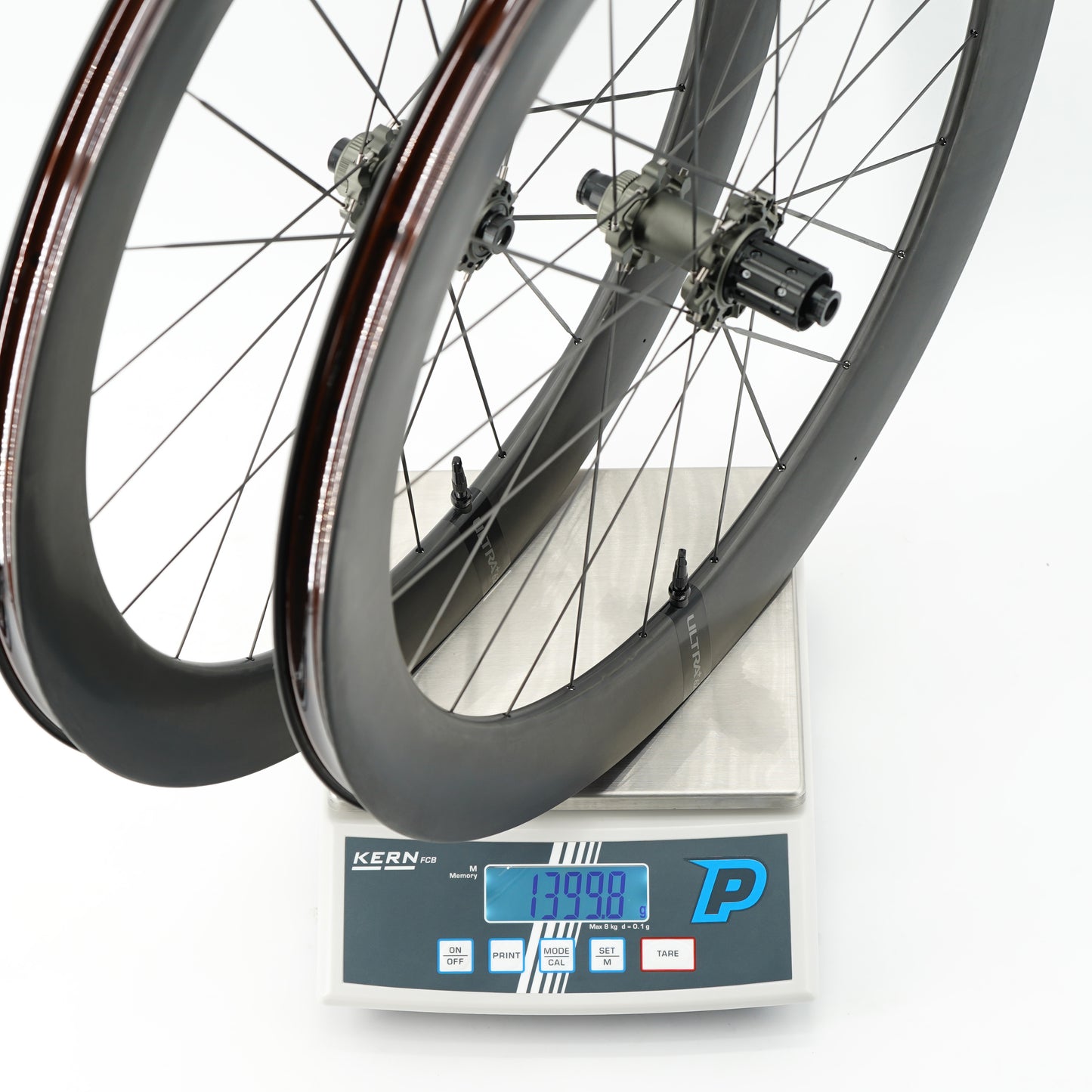 Par de rodas SCOM ULTRA 62+ Tubeless Ready (bloqueio central)