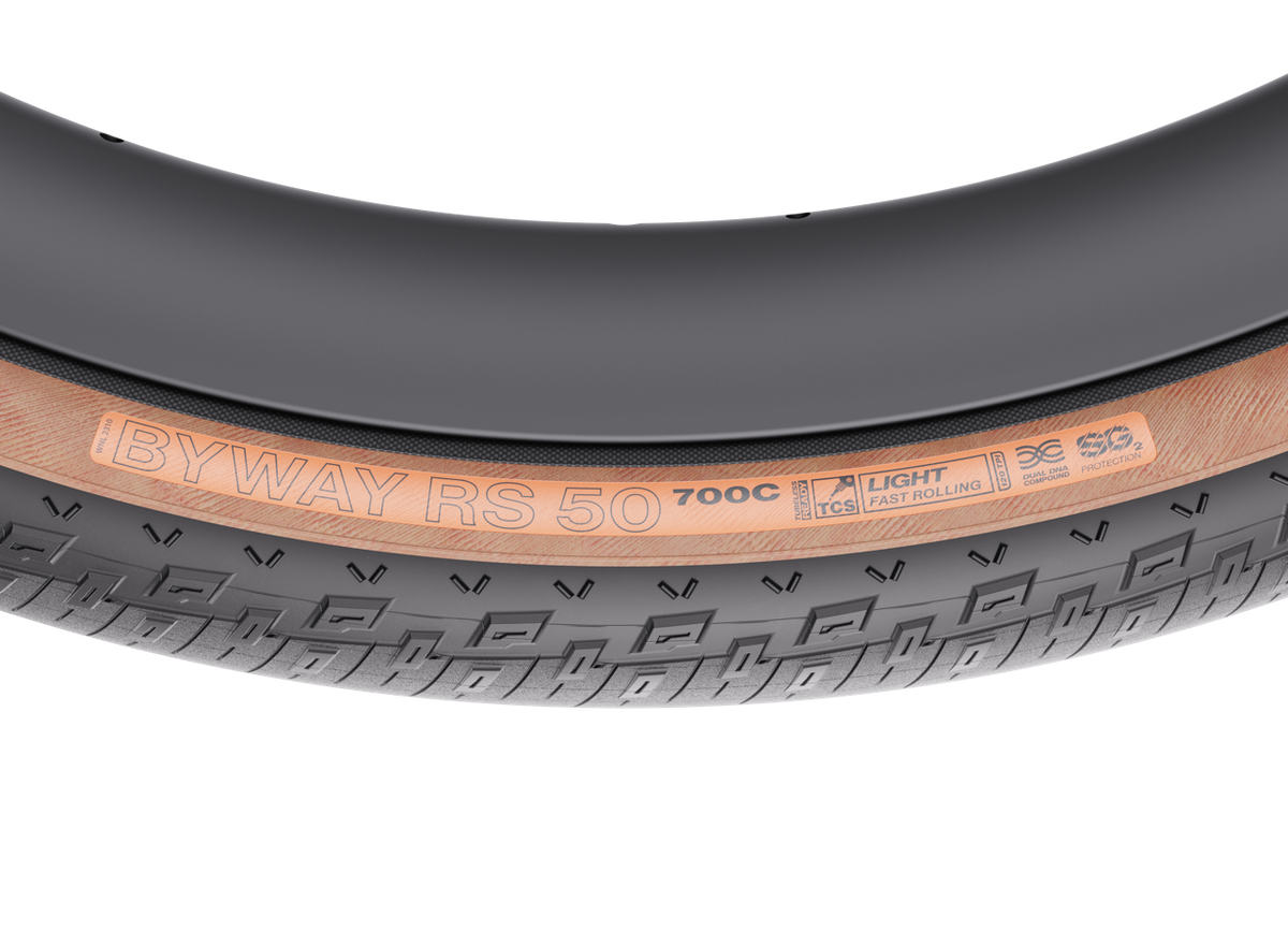 Pneu WTB BYWAY RS 50 com flancos bege - marcação no flanco