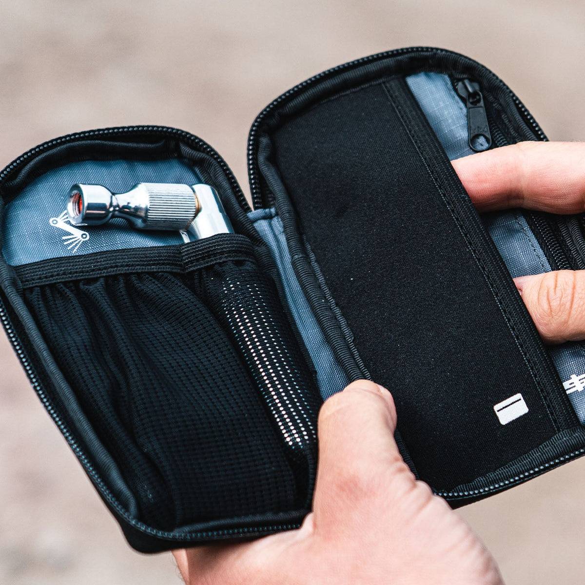 Bolsa LEZYNE POCKET ORGANIZER Preta