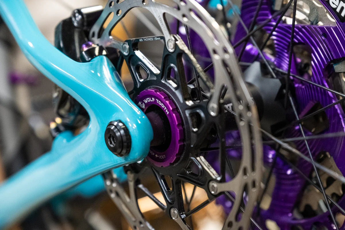 Porca Centerlock externa WOLF TOOTH Prateada