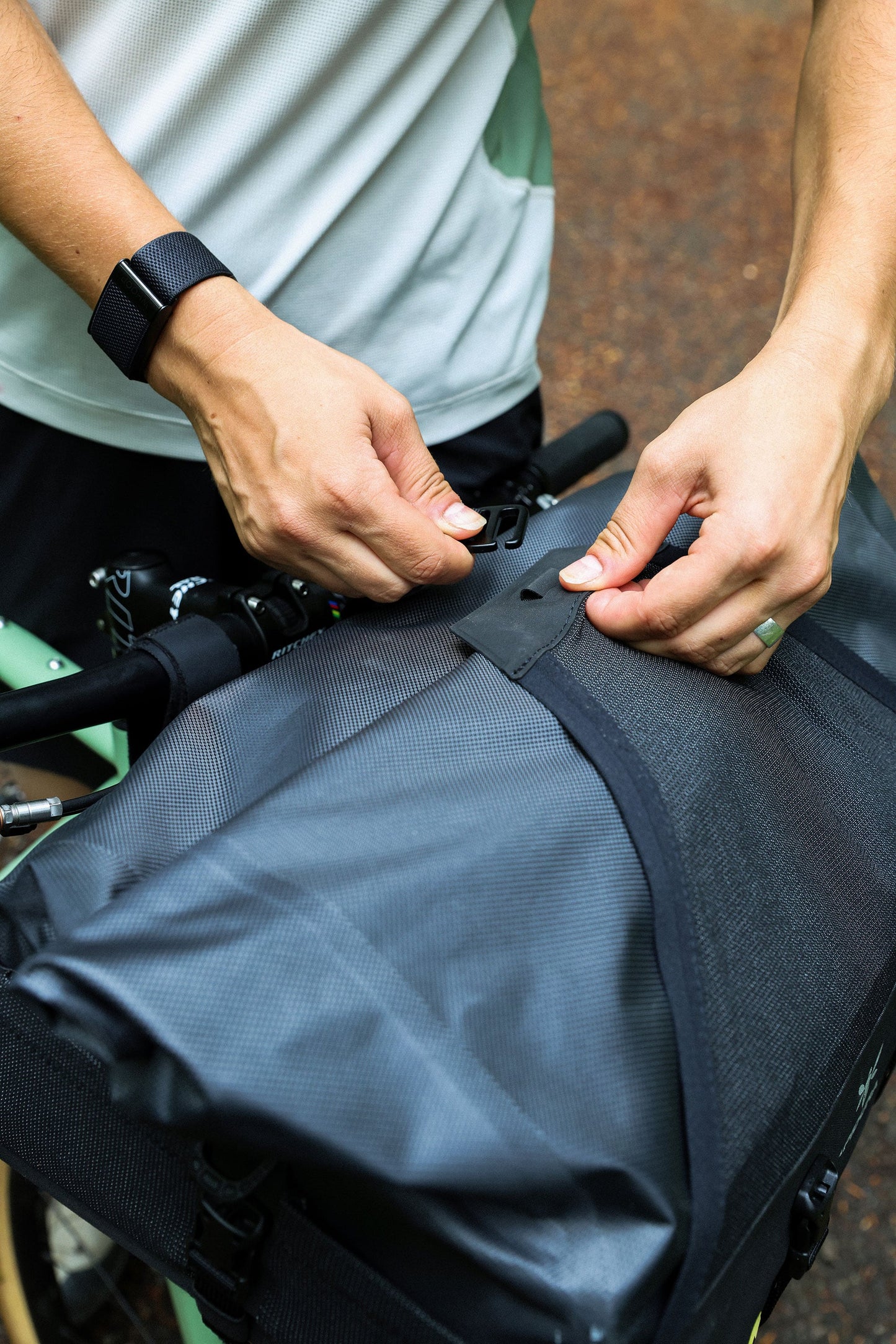 APIDURA EXPEDITION FRONT RACK PACK 20 L Bolsa para guiador Preto