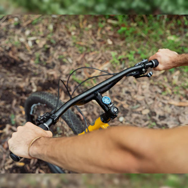 Guiador plano elevado REDSHIFT Rise 70 mm 800 mm