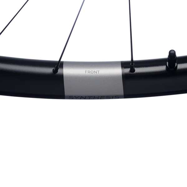 Roda dianteira CRANKBROTHERS SYNTHESIS Alumínio 2.0 DH Ratchet 29" 20x110 mm Boost Preto