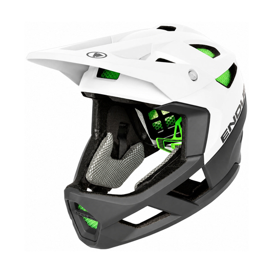 Capacete ENDURA MT500 Integral MIPS branco — vista a três quartos sobre fundo branco