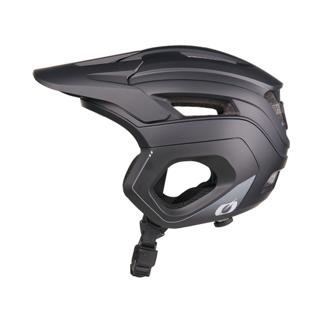 Capacete de BTT O'NEAL TRAPPER EVO SOLID preto — vista do produto