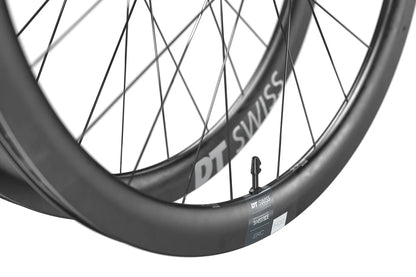 Roda Traseira DT SWISS ERC 1400 DICUT 45 DISC Tubeless Ready (Center Lock)