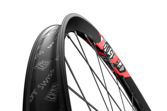 Roda dianteira DT SWISS FR1500 CLASSIC 27,5" 30 mm 20x110 mm