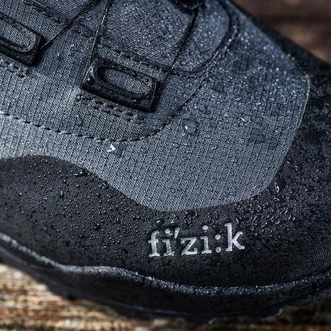 Sapatos de BTT FIZIK HIVER TERRA NANUQ GTX FLAT Preto/Cinzento
