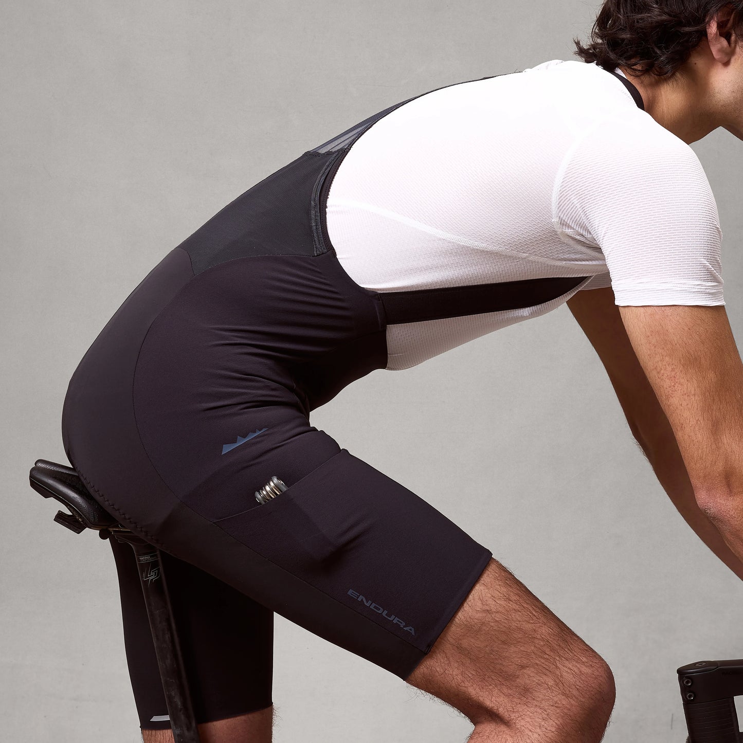 ENDURA ALLTRACK RIDE Bib Short Preto