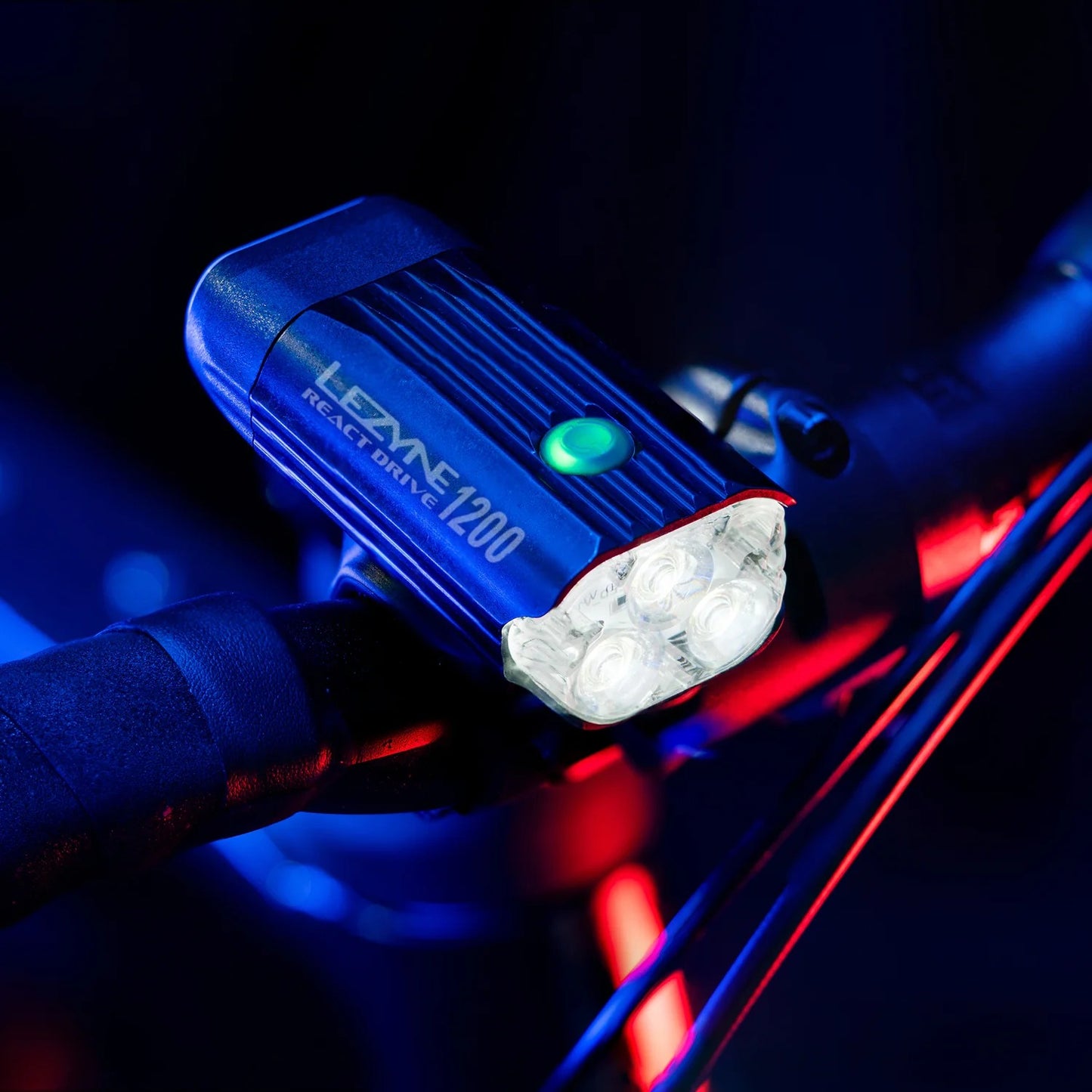 Iluminação frontal LEZYNE REACT DRIVE