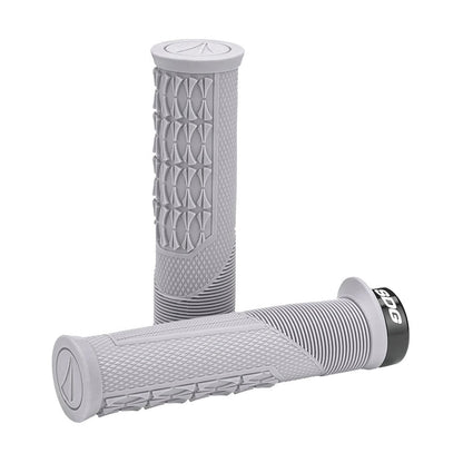 Grips SDG OPEN CORE THRICE 136 mm Cinzento