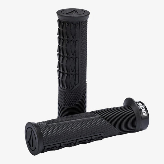 Punhos SDG OPEN CORE THRICE 136 mm Preto
