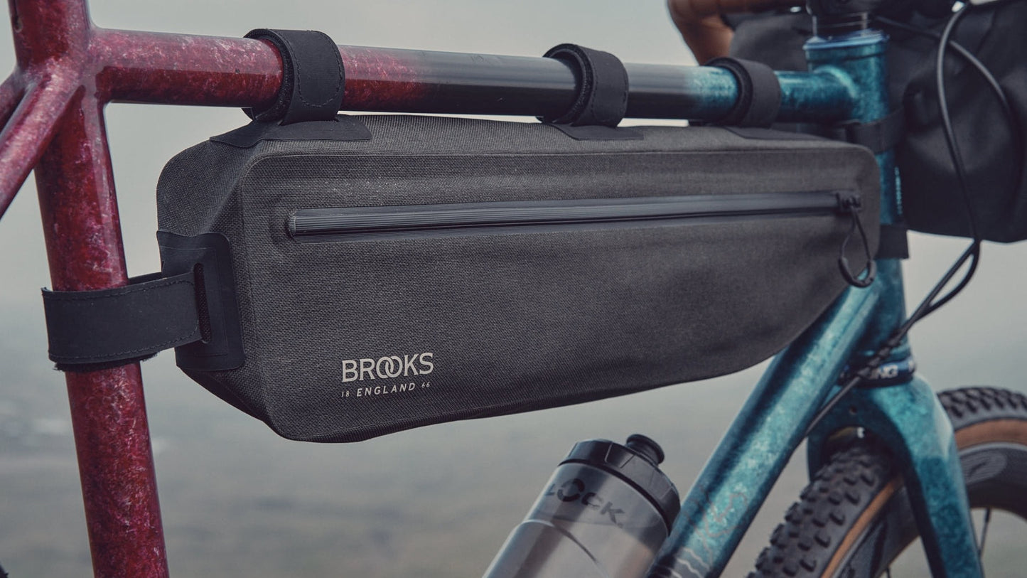 Saco de armação BROOKS SCAPE 3L Preto