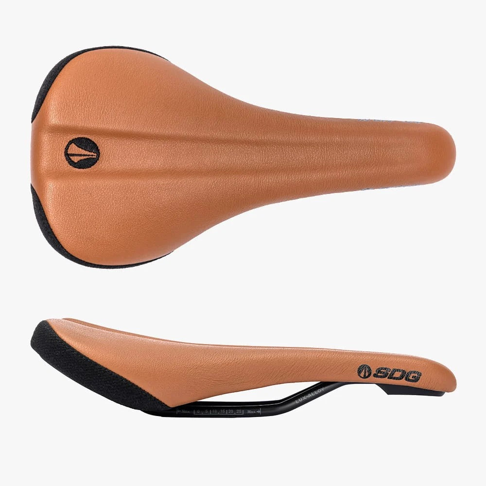 Selim SDG BEL-AIR V3 com carris Lux-Alloy em pele