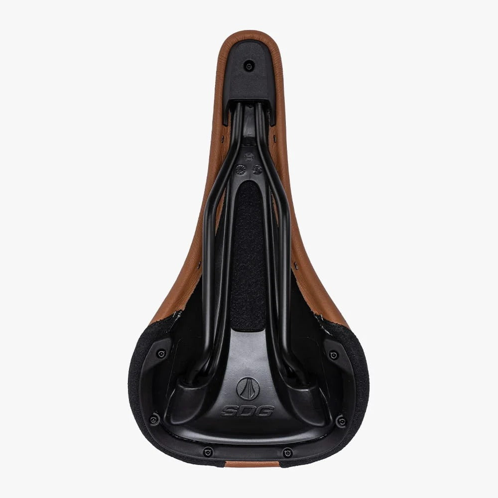 Selim SDG BEL-AIR V3 com carris Lux-Alloy em pele