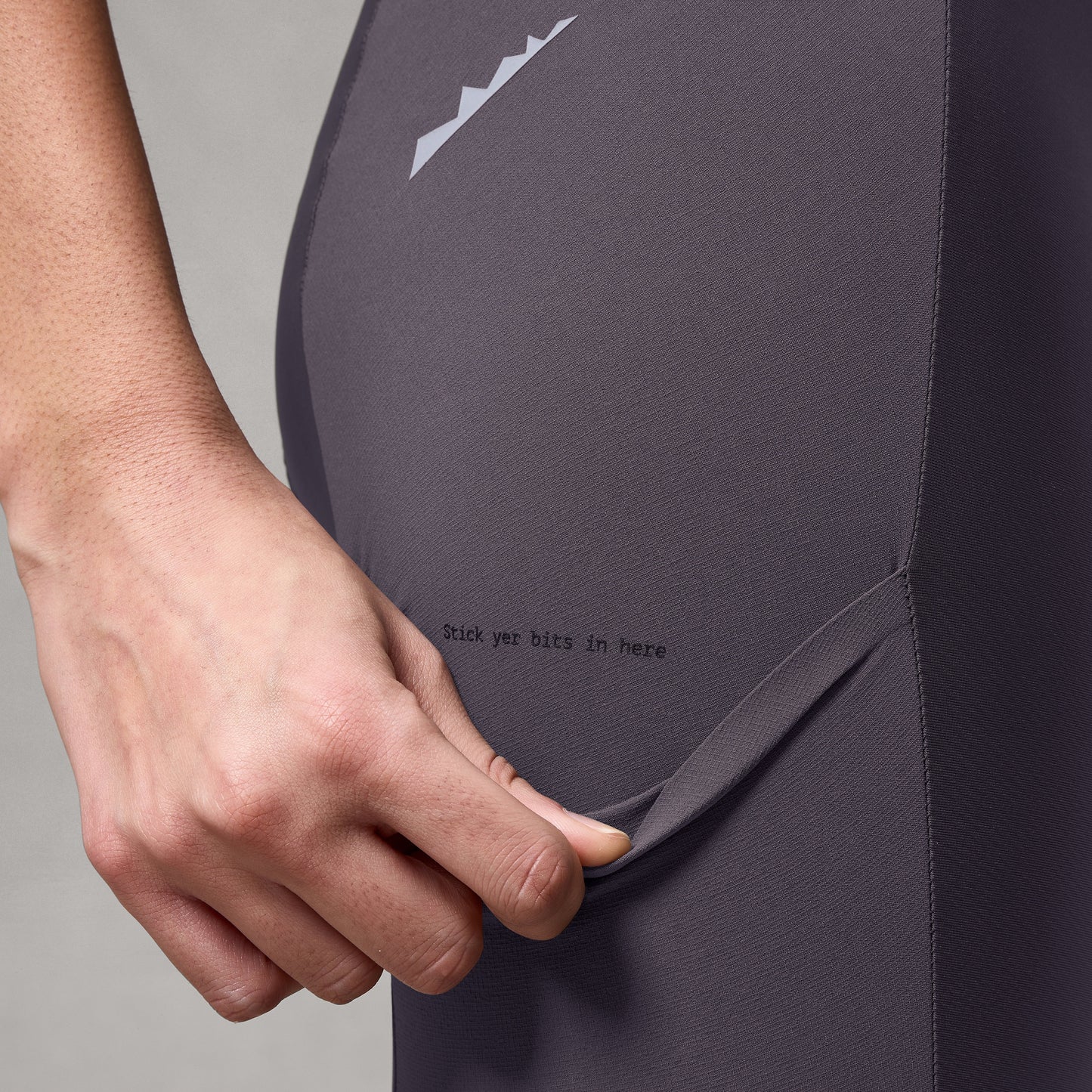 Jardineira ENDURA ALLTRACK RIDE Carbon Grey para mulher
