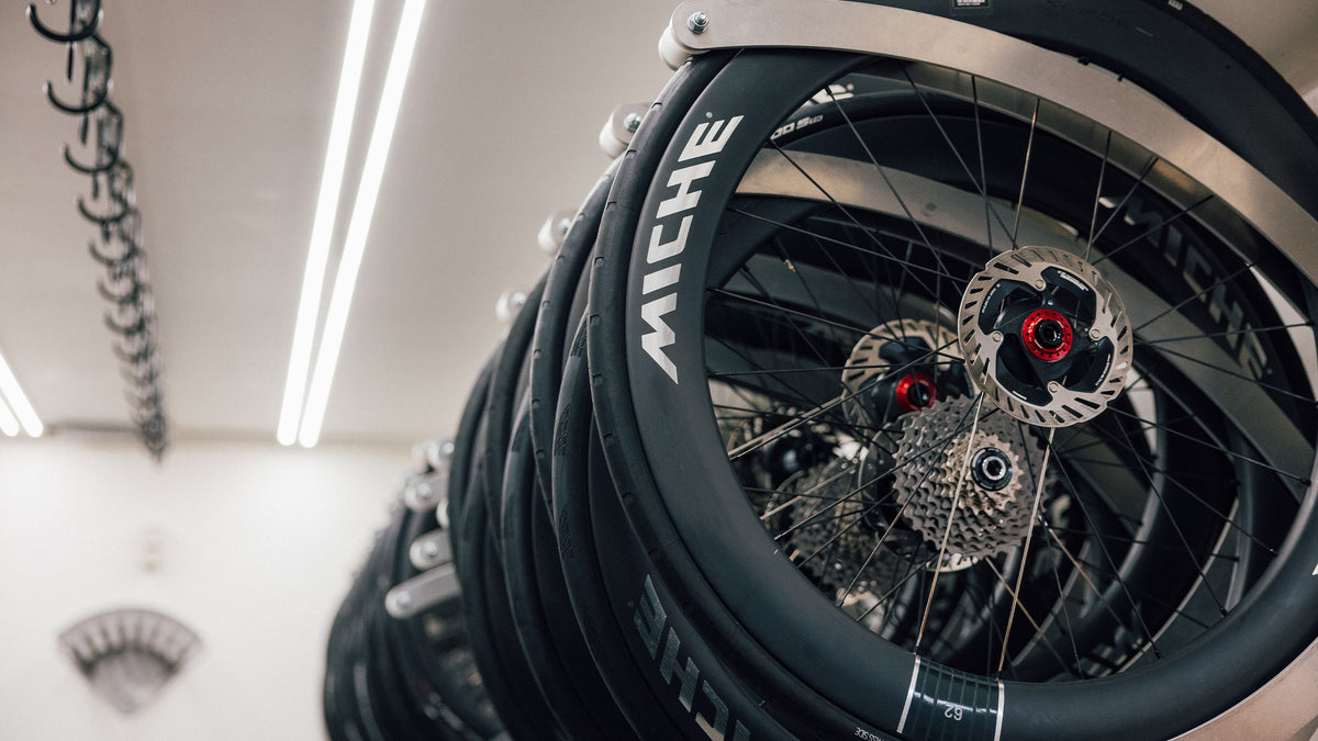 Par de Rodas MICHE KLEOS RD DX62 Tubeless Ready (Center Lock) Team Edition