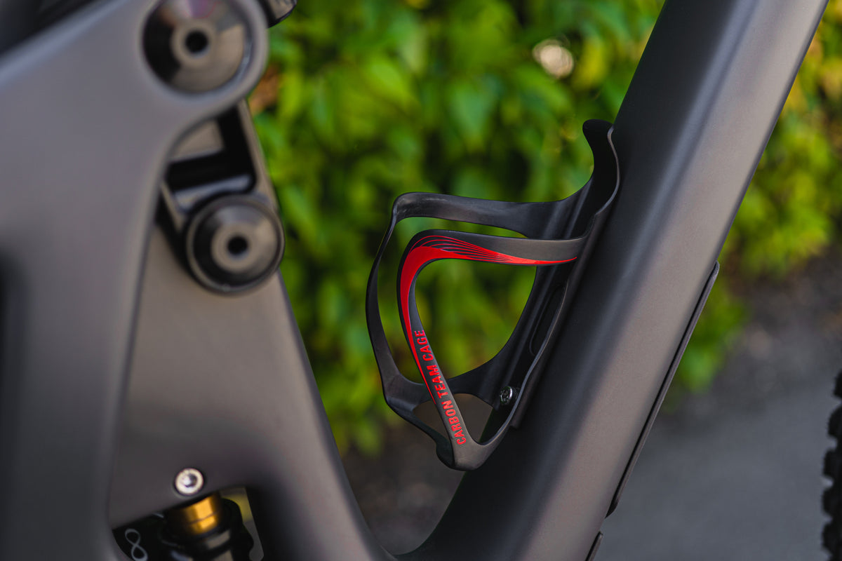 Porta-bidão LEZYNE CARBON TEAM Preto/Vermelho