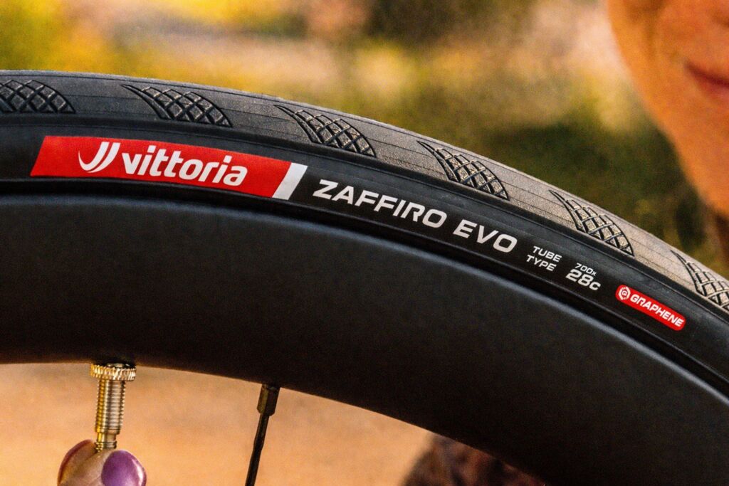 Pneu VITTORIA Zaffiro EVO V Graphene G2.0 700c TubeType Preto