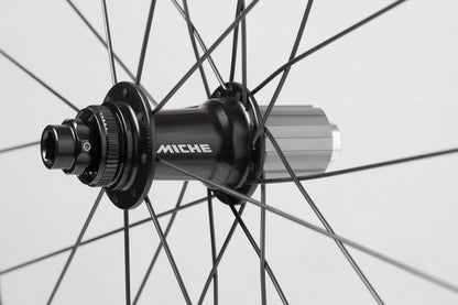 Par de Rodas MICHE ASFALTO 45 Tubeless Ready (Center Lock)