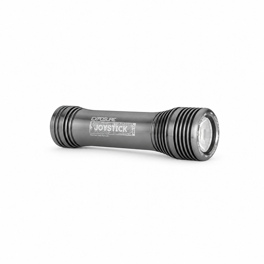 Luz dianteira EXPOSURE LIGHTS JOYSTICK MK17 — vista do produto sobre fundo branco