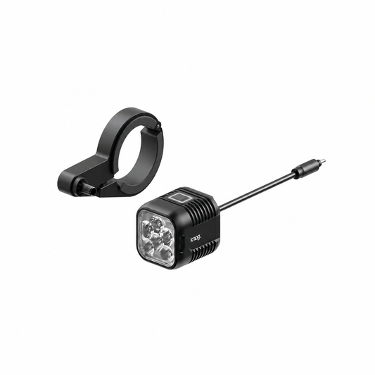 Luz dianteira KNOG BLINDER E 900 — vista do produto sobre fundo branco